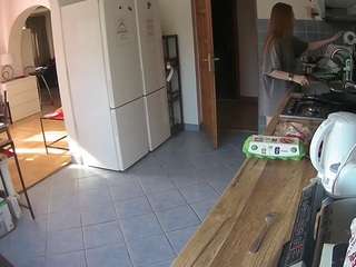 voyeurcam-julmodels-kitchen camsoda
