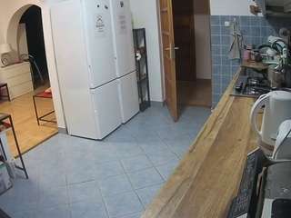 voyeurcam-julmodels-kitchen camsoda