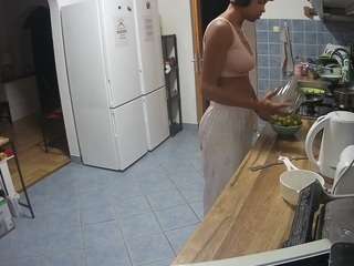 voyeurcam-julmodels-kitchen