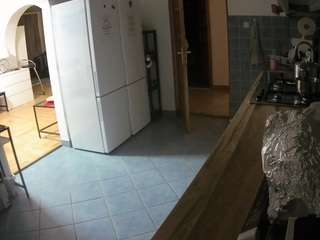 voyeurcam-julmodels-kitchen webcam