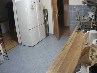 voyeurcam-julmodels-kitchen live cam profile