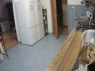 voyeurcam-julmodels-kitchen live cam profile