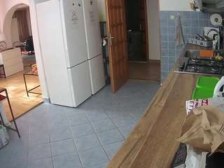 voyeurcam-julmodels-kitchen live cam profile