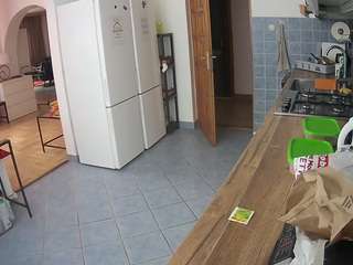voyeurcam-julmodels-kitchen live cam profile