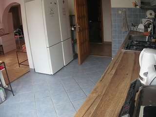voyeurcam-julmodels-kitchen live cam profile