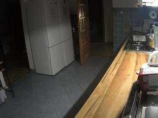 voyeurcam-julmodels-kitchen live cam profile