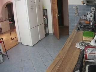 le modèle voyeurcam-julmodels-kitchen est en webcam porno dans un show sur le site camsoda, il possède les tags suivants: amateur,julmodels-house,thong,tease,strip,spank,roleplay,pussy,pov,ass,lingerie,flashing,fingers,fetish,feet,dirty talk,cock rating,brown eyes,bikini,athletic