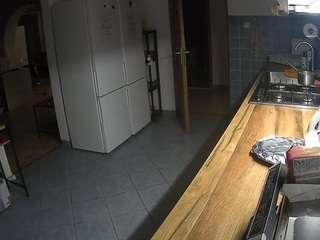 voyeurcam-julmodels-kitchen webcam