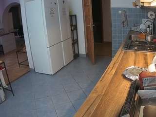 le modèle voyeurcam-julmodels-kitchen est en webcam porno dans un show sur le site camsoda, il possède les tags suivants: amateur,julmodels-house,thong,tease,strip,spank,roleplay,pussy,pov,ass,lingerie,flashing,fingers,fetish,feet,dirty talk,cock rating,brown eyes,bikini,athletic