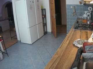 voyeurcam-julmodels-kitchen live cam profile