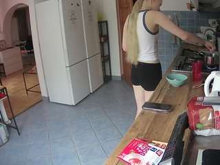 voyeurcam-julmodels-kitchen