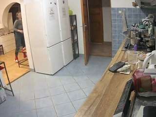 voyeurcam-julmodels-kitchen