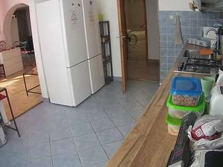 voyeurcam-julmodels-kitchen