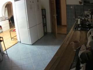 voyeurcam-julmodels-kitchen live cam profile