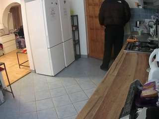 voyeurcam-julmodels-kitchen webcam