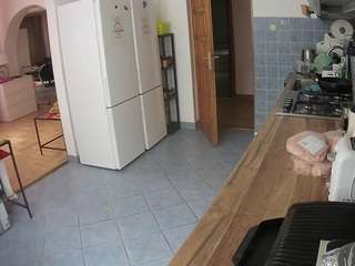 voyeurcam-julmodels-kitchen webcam