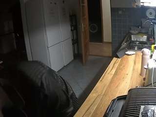 voyeurcam-julmodels-kitchen webcam
