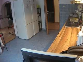 voyeurcam-julmodels-kitchen's CamSoda show and profile