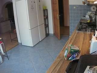 voyeurcam-julmodels-kitchen