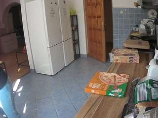 voyeurcam-julmodels-kitchen's CamSoda show and profile