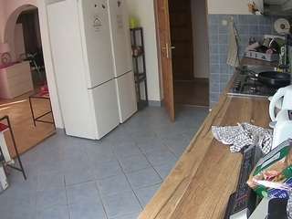 voyeurcam-julmodels-kitchen