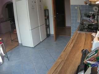 voyeurcam-julmodels-kitchen