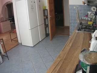 voyeurcam-julmodels-kitchen
