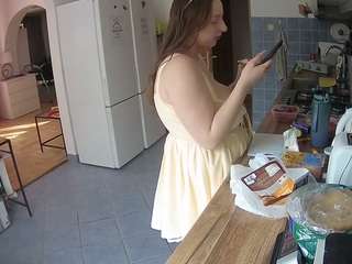voyeurcam-julmodels-kitchen