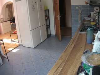 voyeurcam-julmodels-kitchen
