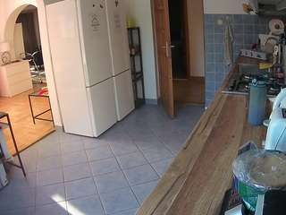 voyeurcam-julmodels-kitchen