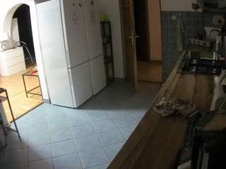 voyeurcam-julmodels-kitchen