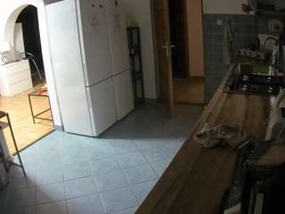 voyeurcam-julmodels-kitchen