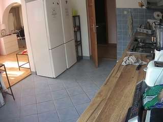 voyeurcam-julmodels-kitchen