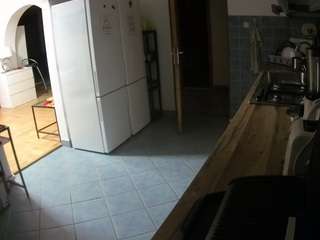 voyeurcam-julmodels-kitchen