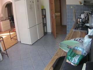 voyeurcam-julmodels-kitchen