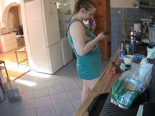 voyeurcam-julmodels-kitchen