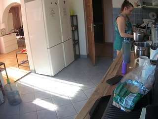 voyeurcam-julmodels-kitchen