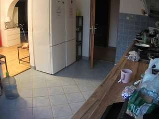 voyeurcam-julmodels-kitchen