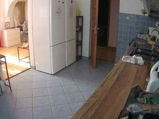 voyeurcam-julmodels-kitchen