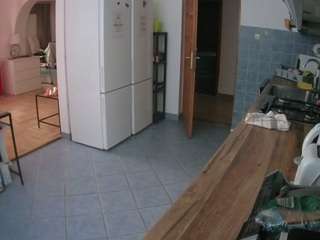 voyeurcam-julmodels-kitchen