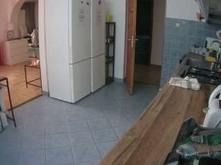 voyeurcam-julmodels-kitchen