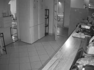 voyeurcam-julmodels-kitchen
