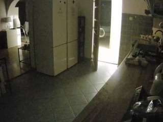 voyeurcam-julmodels-kitchen