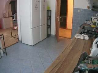 voyeurcam-julmodels-kitchen webcam