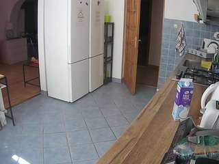 voyeurcam-julmodels-kitchen