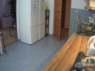 voyeurcam-julmodels-kitchen