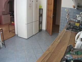 voyeurcam-julmodels-kitchen