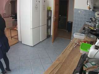 voyeurcam-julmodels-kitchen webcam