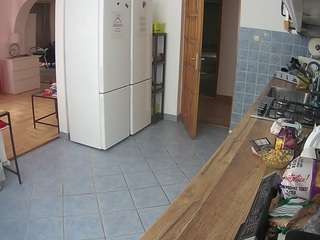 voyeurcam-julmodels-kitchen