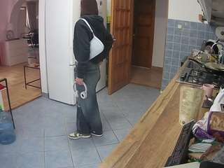 voyeurcam-julmodels-kitchen webcam